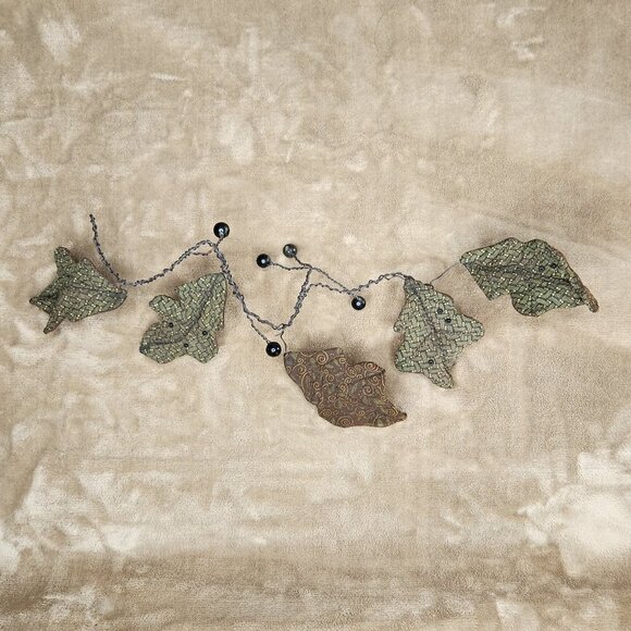 Vintage Folk Art Leaves & Branch - Picture 3 of 5